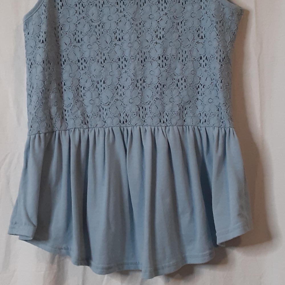 Lace Back Ruffle Hem Top - Picture 7 of 8